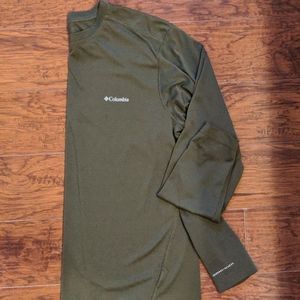 Long sleeve Columbia shirt